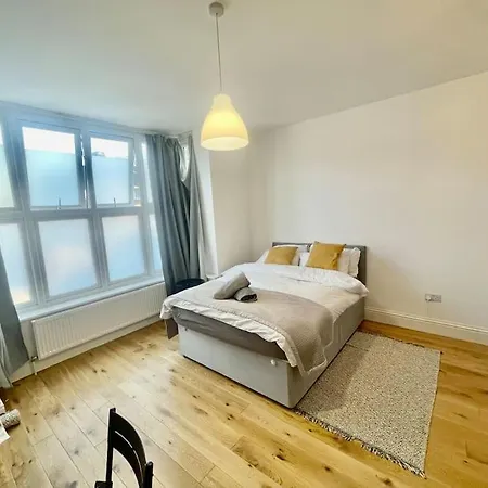 Se4, Self Contained Studio Flat. London Exterior photo