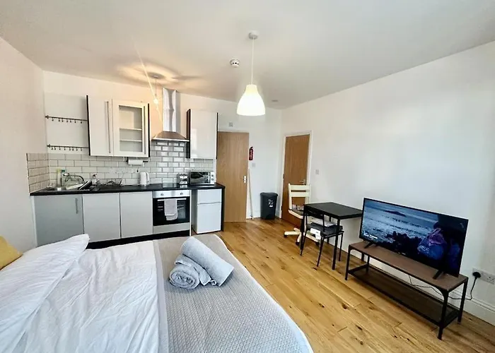 Se4, Self Contained Studio Flat.